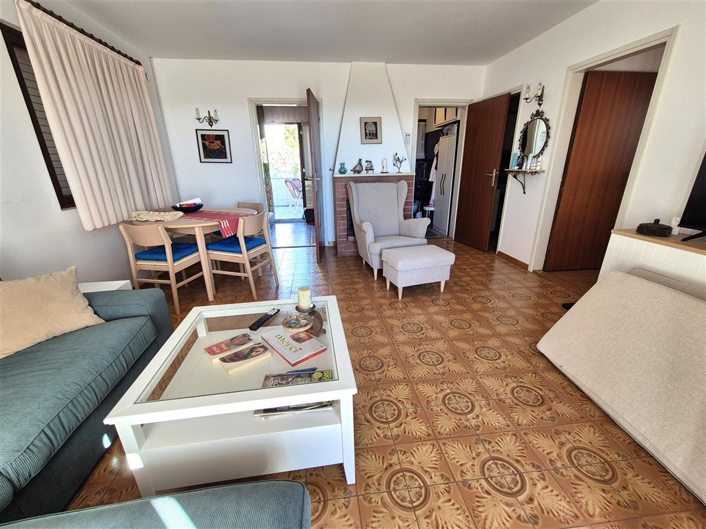 na-prodej-dum-se-3-byty-blizko-more-a-plaze-krk-chorvatsko