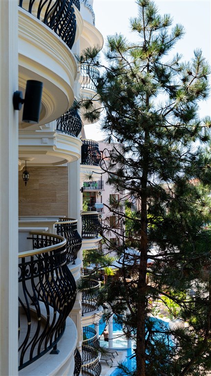 na-prodej-utulny-apartman-v-peknem-komplexu-s-bazeny-slunecne-pobrezi-bulharsko