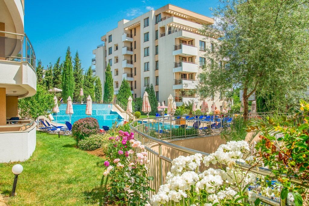 na-prodej-pekny-apartman-na-atraktivnim-miste-par-kroku-od-more-carevo-bulharsko