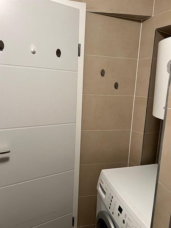 na-prodej-moderni-apartman-s-jednou-loznici-a-vyhledem-na-more-spolecny-bazen-mimice-chorvatsko