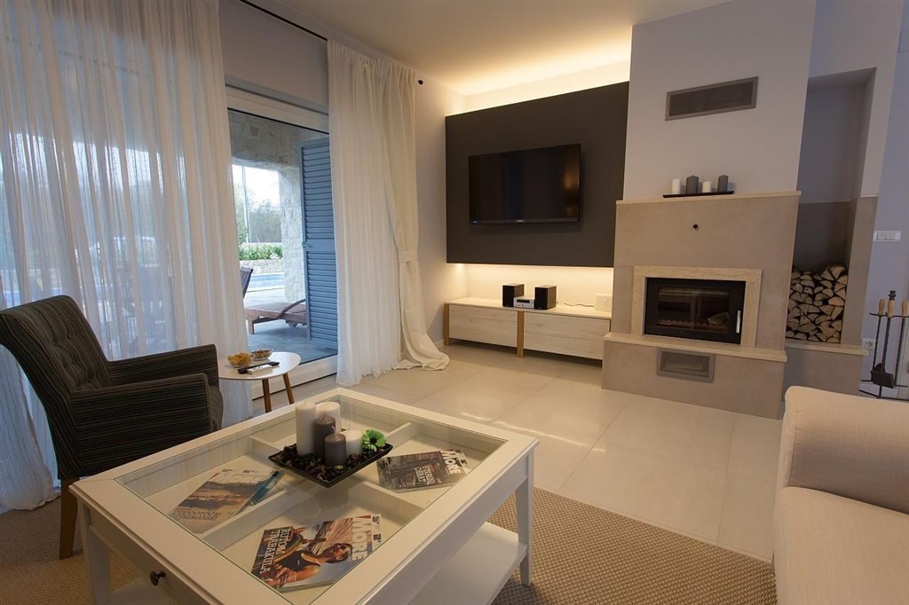 na-prodej-hezky-dum-ve-stredomorskem-stylu-s-bazenem-dobrinj-ostrov-krk-chorvatsko