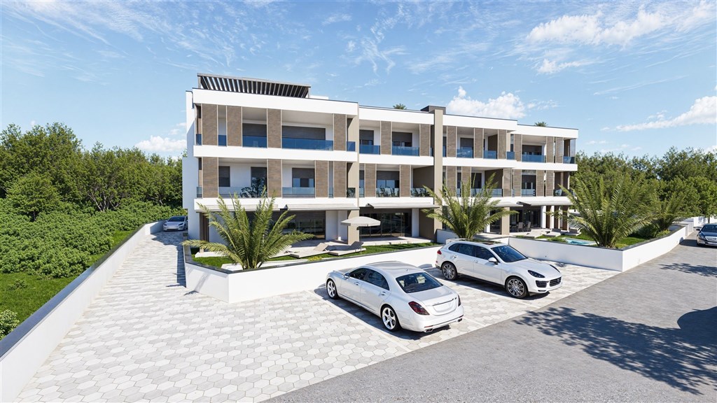 na-prodej-luxusni-apartman-s-bazenem-v-1-rade-u-more-ninzaton-chorvatsko