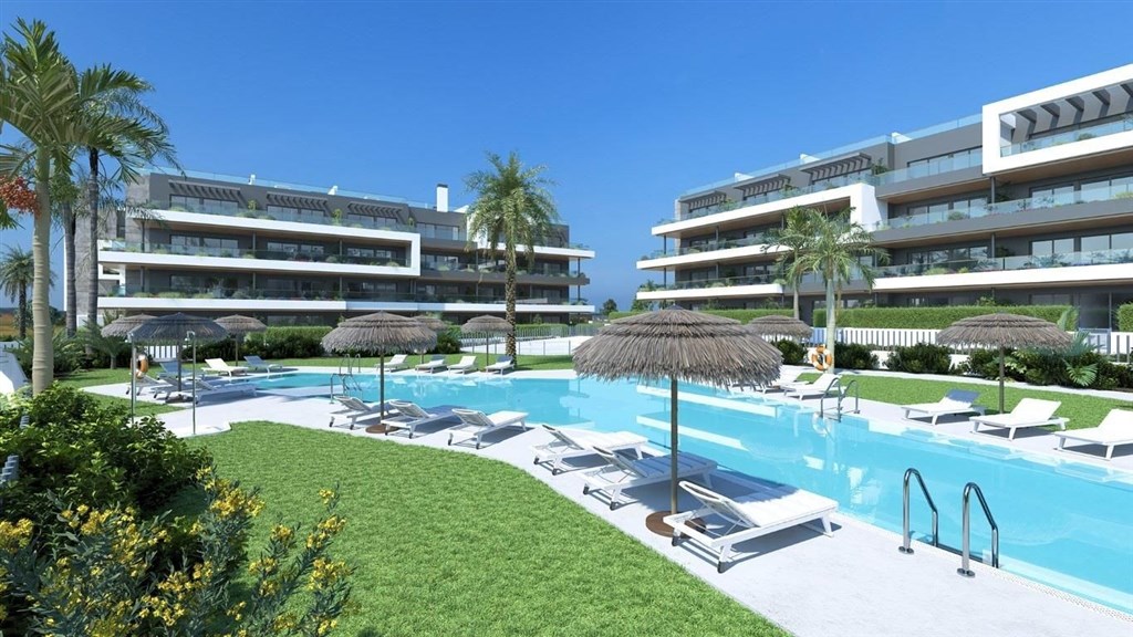 na-prodej-apartman-se-3-loznicemi-a-terasou-torrevieja-spanelsko