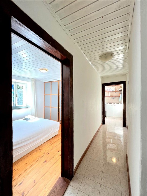 na-prodej-pekny-apartman-s-castecny-vyhledem-na-more-a-katedralu-pula-istrie-chorvatsko