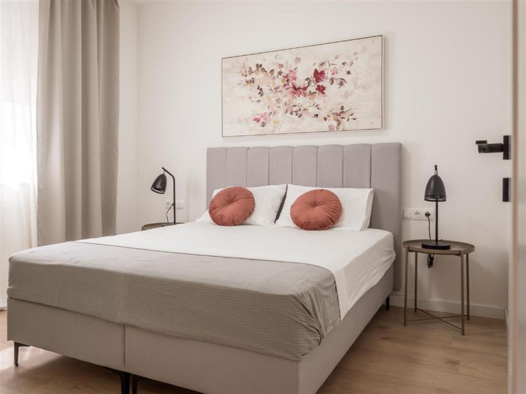 na-prodej-hezky-a-utulny-dum-s-bazenem-pobliz-more-vrsi-chorvatsko