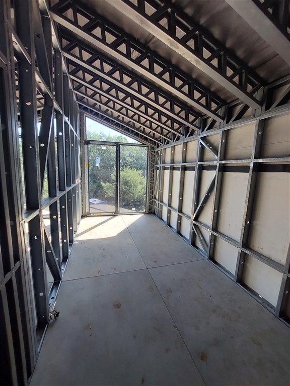 na-prodej-dvojpodlazni-radovy-dum-v-minimalistickem-stylu-zaton-u-zadaru-chorvatsko