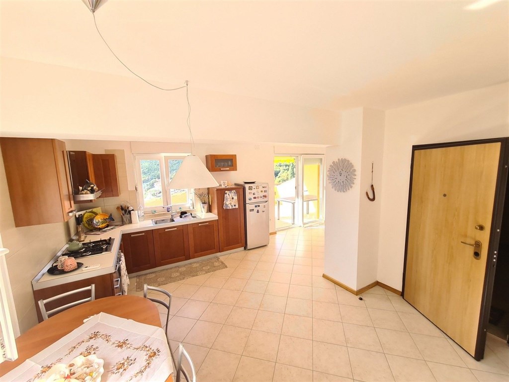 na-prodej-krasny-apartman-s-otevrenym-vyhledem-na-more-duga-uvala-istrie-chorvatsko