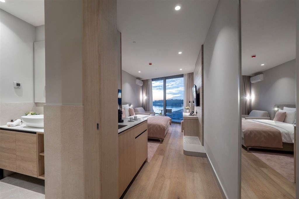 na-prodej-luxusni-apartmany-u-more-v-hotelovem-komplexu-v-becici-cerna-hora