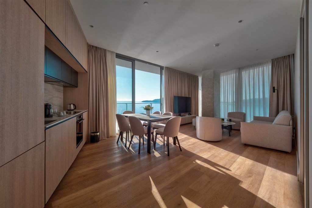 na-prodej-luxusni-apartmany-u-more-v-hotelovem-komplexu-v-becici-cerna-hora