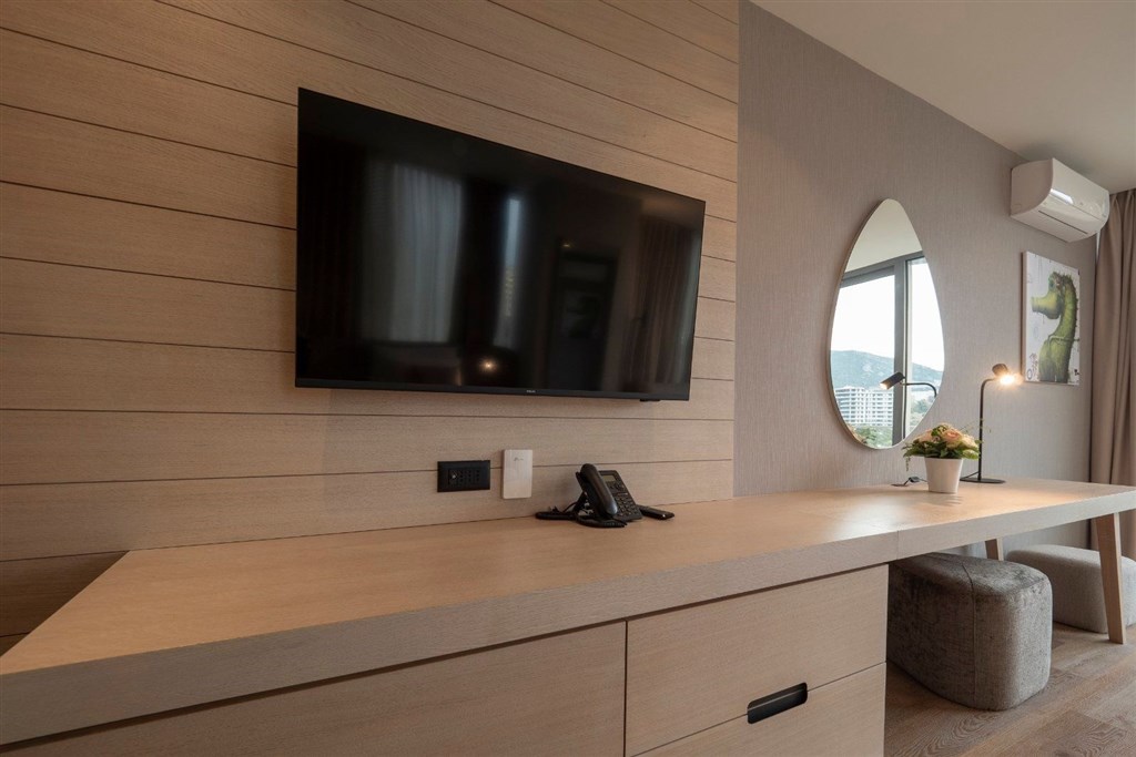 na-prodej-luxusni-apartmany-u-more-v-hotelovem-komplexu-v-becici-cerna-hora