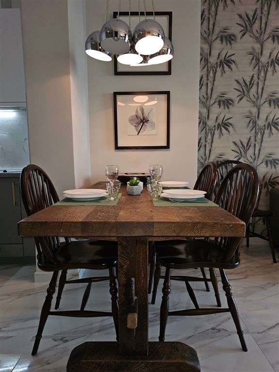 na-prodej-elegantni-apartman-hned-u-more-s-panoramatickym-vyhledem-v-rafailovici-cerna-hora