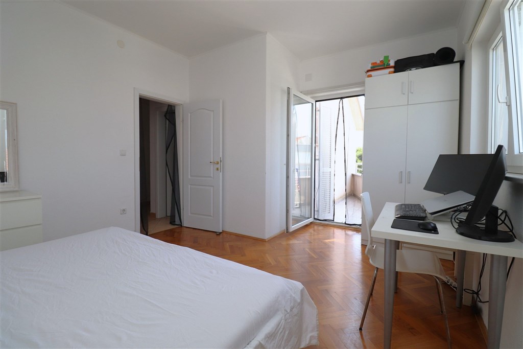 na-prodej-plne-zarizeny-apartman-v-blizkosti-more-vodice-chorvatsko