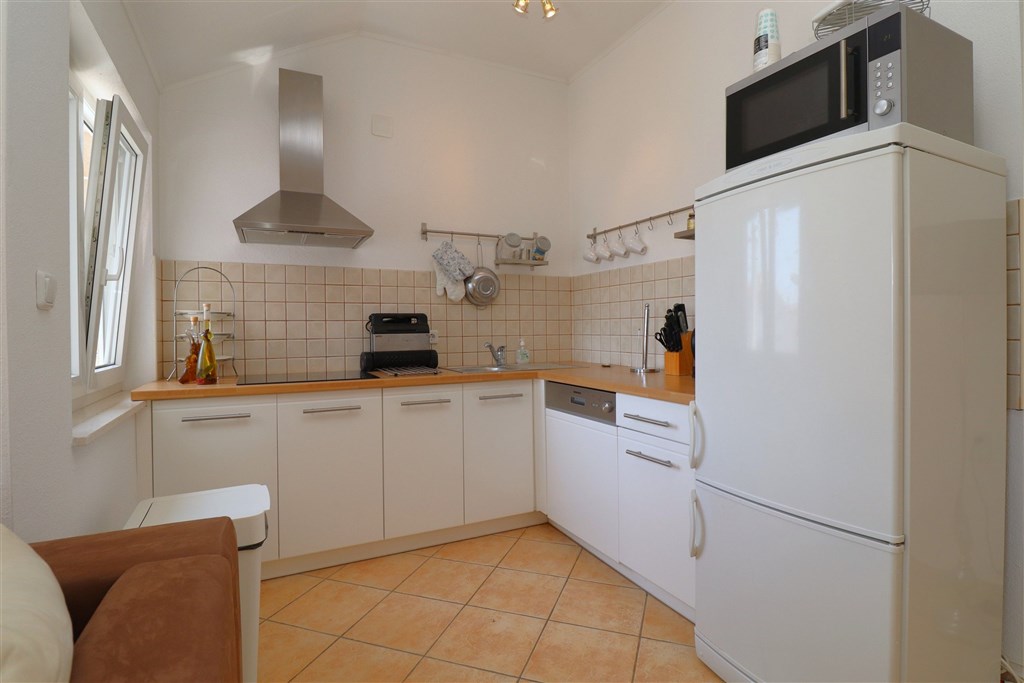 na-prodej-plne-zarizeny-apartman-v-blizkosti-more-vodice-chorvatsko