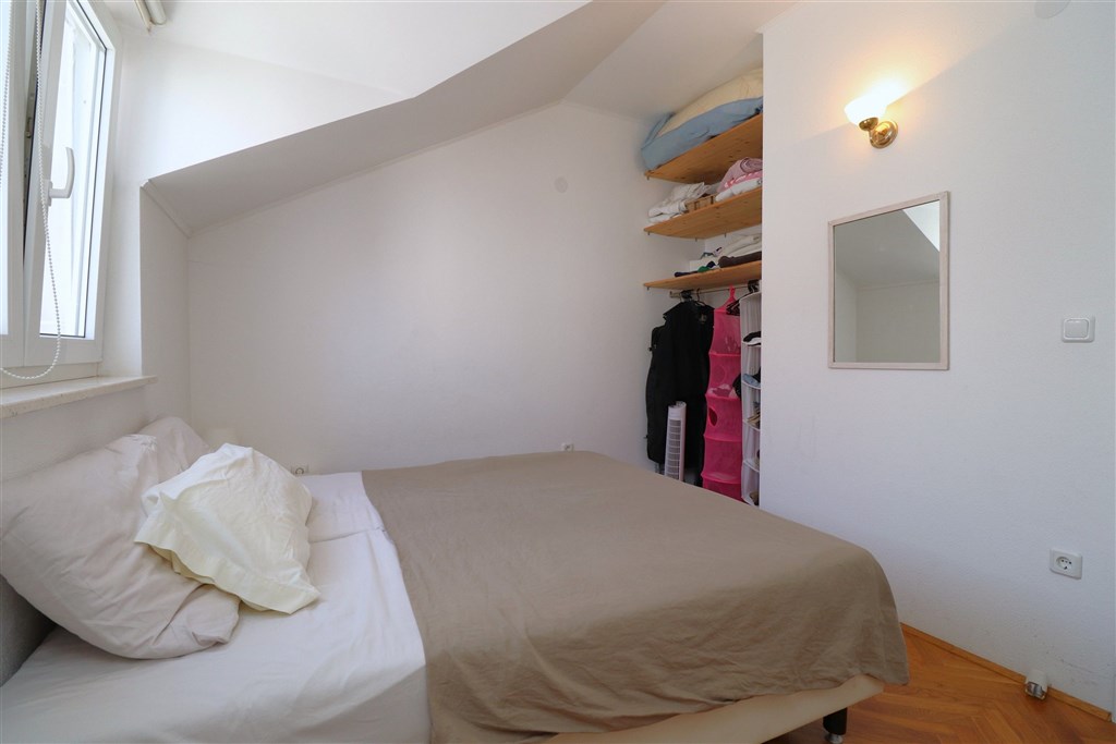 na-prodej-plne-zarizeny-apartman-v-blizkosti-more-vodice-chorvatsko