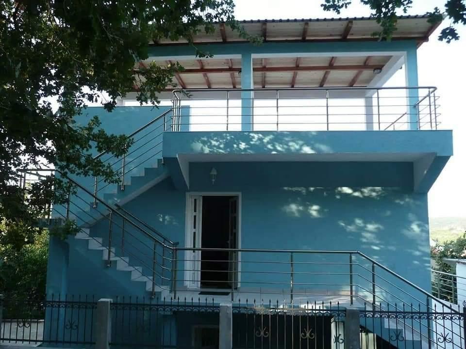 nabizime-k-prodeji-utulny-dum-v-malebne-oblasti-sutomore-cerna-hora