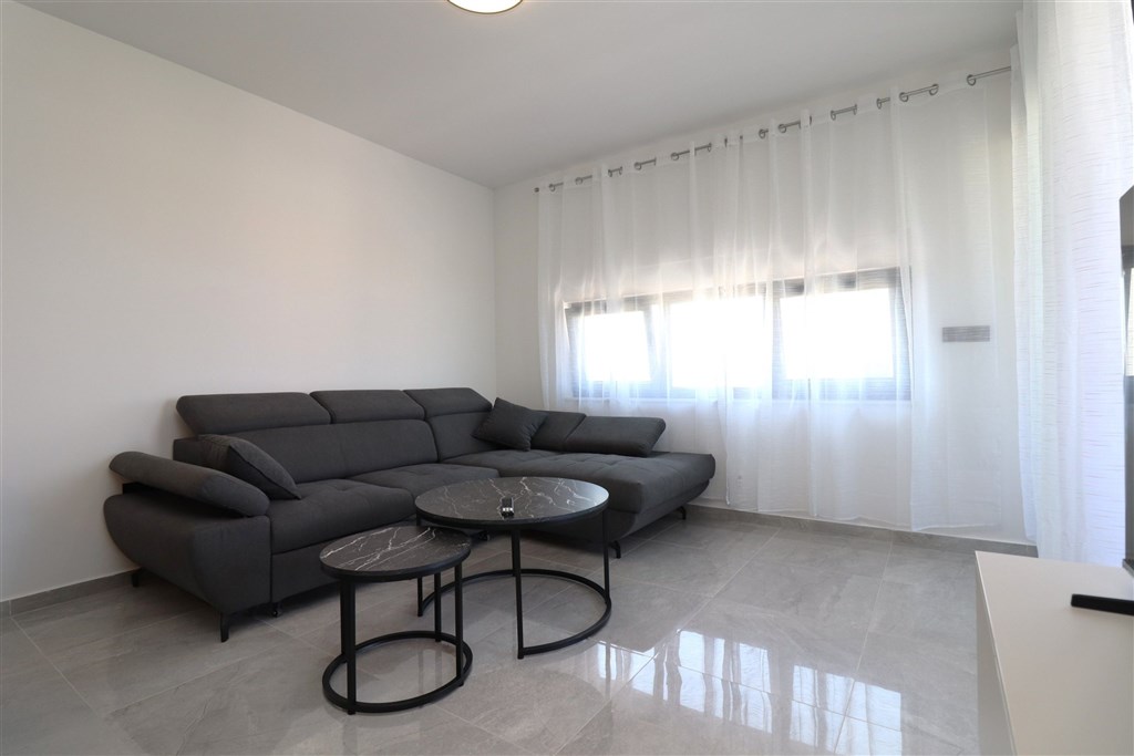 na-prodej-novy-apartman-s-2-loznicemi-v-blizkosti-more-brodarica-chorvatsko