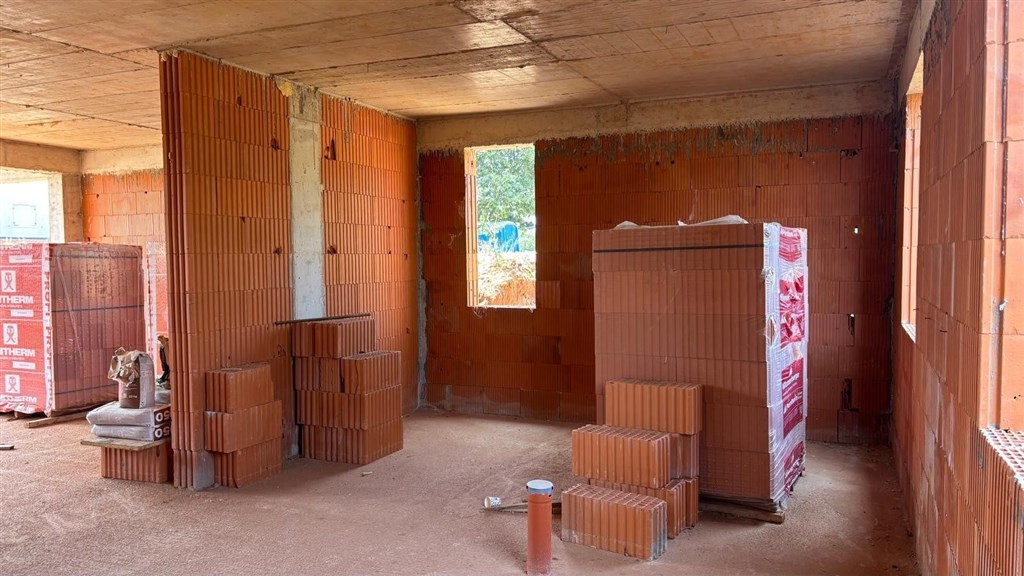 na-prodej-pekny-mezonetovy-apartman-v-blizkosti-more-medulin-istrie-chorvatsko