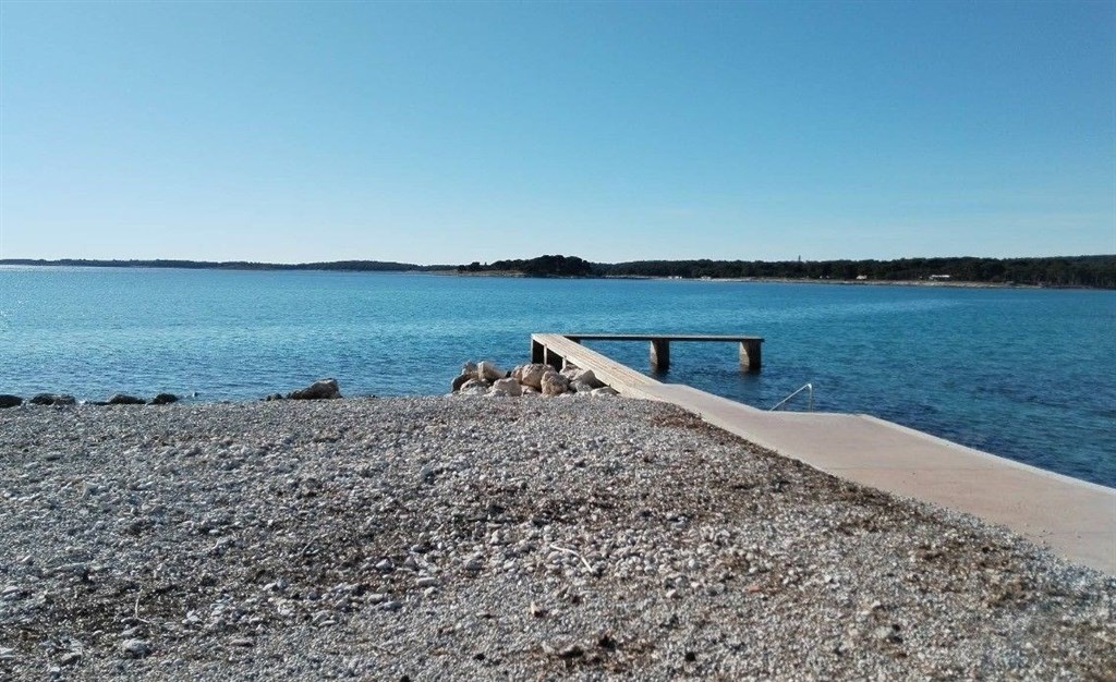 na-prodej-pekny-mezonetovy-apartman-v-blizkosti-more-medulin-istrie-chorvatsko