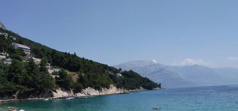 na-prodej-prostorny-apartman-s-1-loznici-galerii-velkou-terasou-garazovym-stanim-a-krasnym-vyhledem-na-more-mimice-chorvatsko