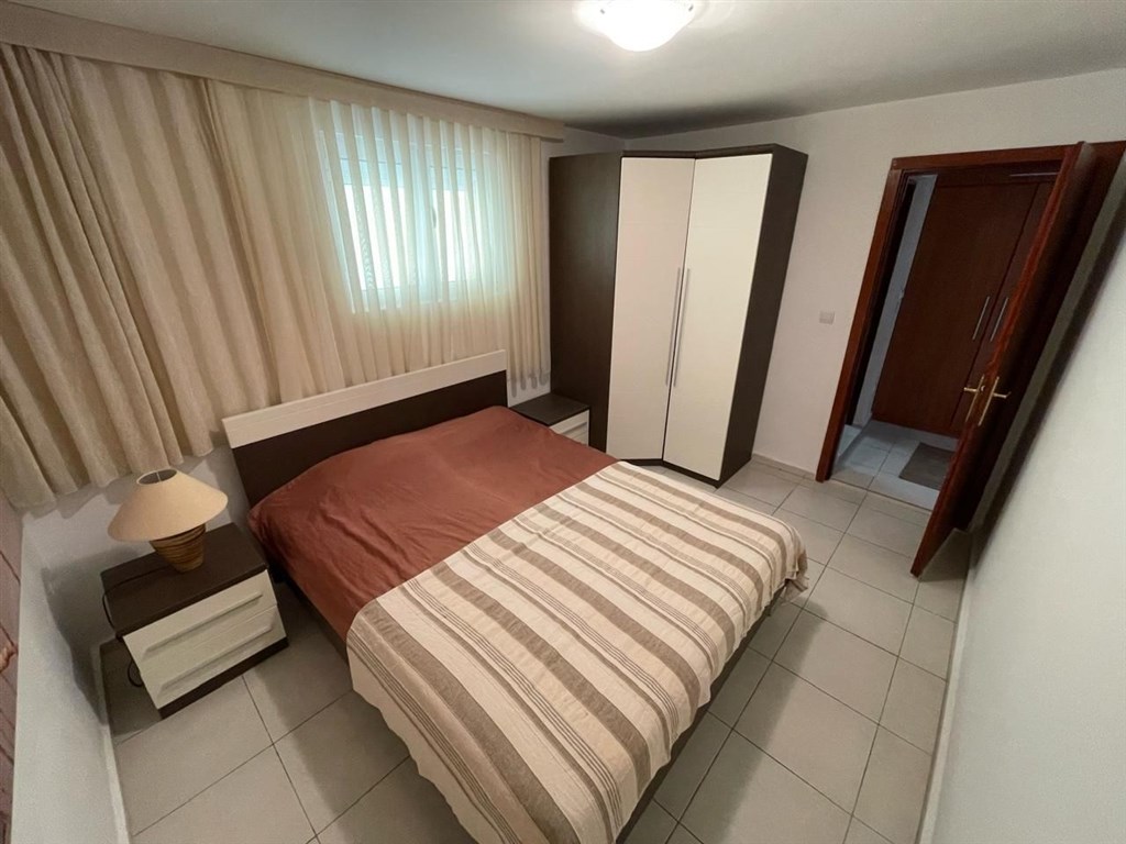 na-prodej-dvouloznicovy-apartman-s-vyhledem-na-more-v-seoce-budva-cerna-hora