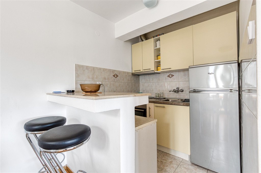 na-prodej-apartman-s-vyhledem-na-more-v-budve-cerna-hora