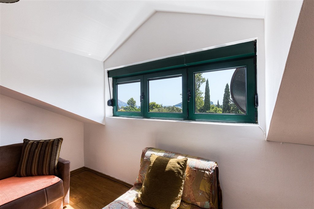na-prodej-apartman-s-vyhledem-na-more-v-budve-cerna-hora