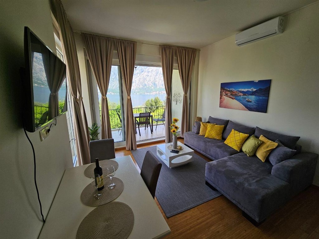 na-prodej-prostorny-apartman-s-primym-vyhledem-na-more-v-prcajn-cerna-hora