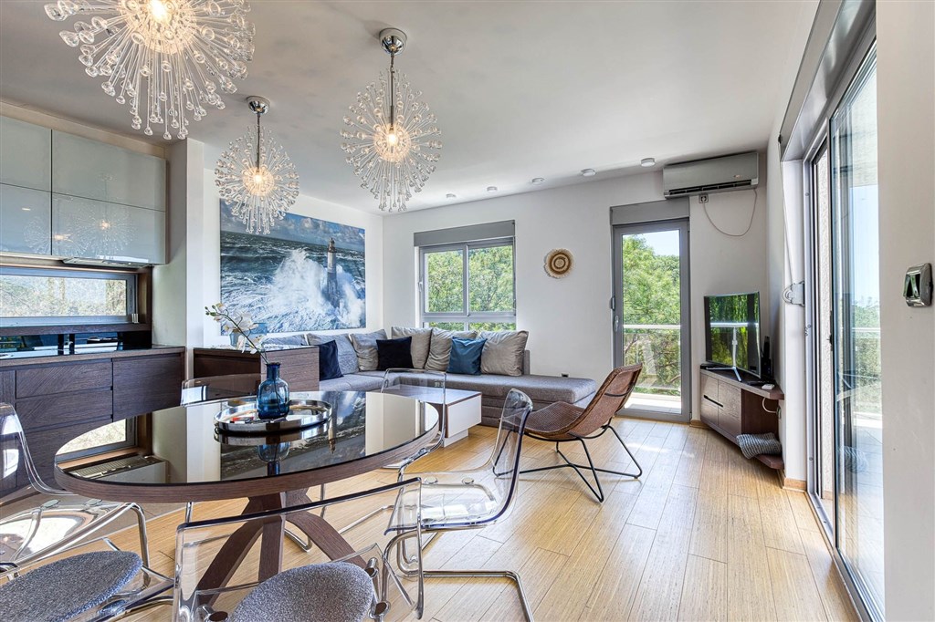 na-prodej-plne-zarizeny-apartman-v-blizkosti-more-v-obci-przno-cerna-hora