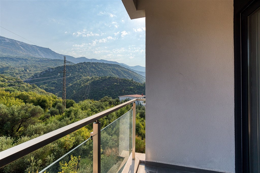 na-prodej-moderni-apartman-s-vyhledem-na-more-v-becici-cena-hora