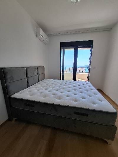 na-prodej-dvouloznicovy-apartman-v-becici-cerna-hora