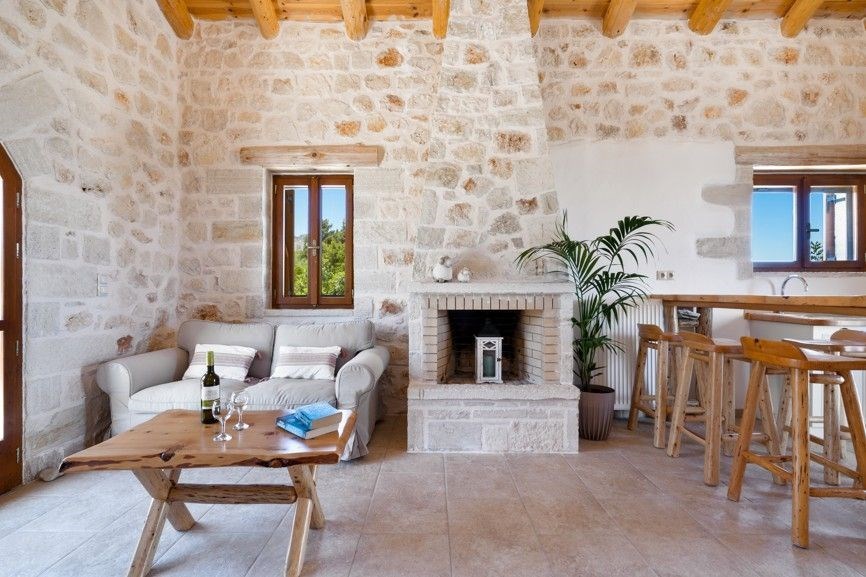 na-prodej-kamena-vilka-s-vlastnim-bazenem-melidoni-kreta-recko