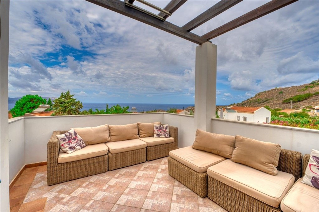 na-prodej-klidna-vila-s-nadhernym-panoramatickym-vyhledem-na-more-oblast-chania-kreta-recko