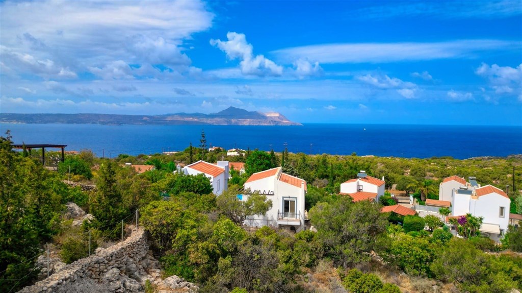 na-prodej-klidna-vila-s-nadhernym-panoramatickym-vyhledem-na-more-oblast-chania-kreta-recko