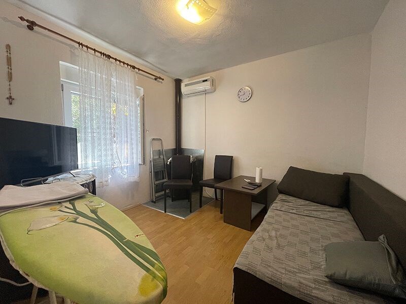 na-prodej-apartmanovy-dum-s-vyhledem-na-more-podaca-chorvatsko