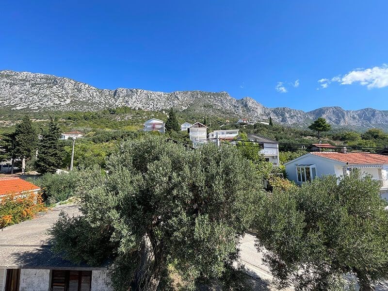 na-prodej-apartmanovy-dum-s-vyhledem-na-more-podaca-chorvatsko