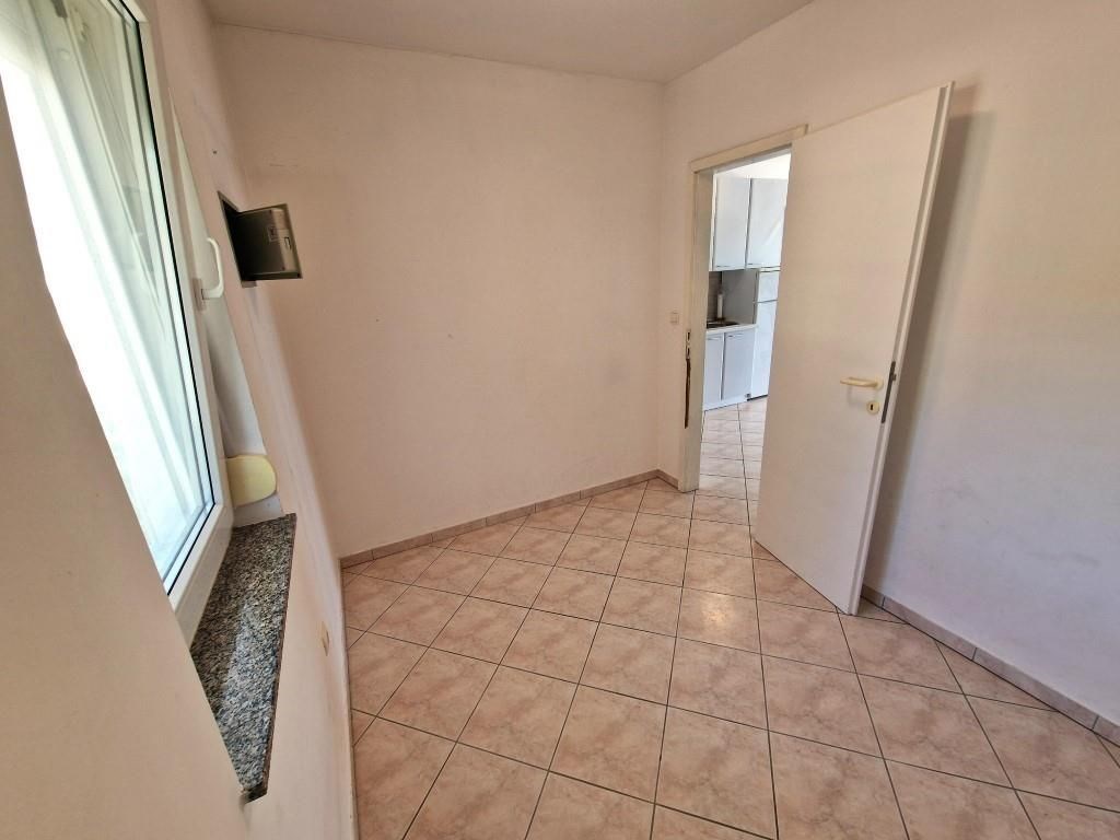 na-prodej-zrenovovany-apartman-s-vyhledem-na-more-krk-chorvatsko