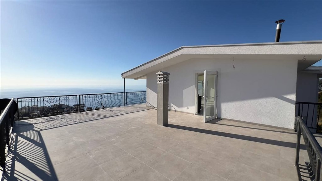 na-prodej-apartmany-s-panoramatrickym-vyhledem-na-more-v-dobre-vode-cerna-hora