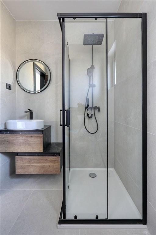 na-prodej-novy-radovy-dum-s-predzahradkou-v-blizkosti-more-privlaka-chorvatsko