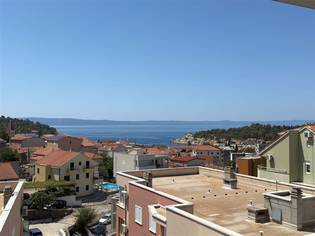 na-prodej-luxusni-apartman-s-vyhledem-na-more-makarska-chorvatsko