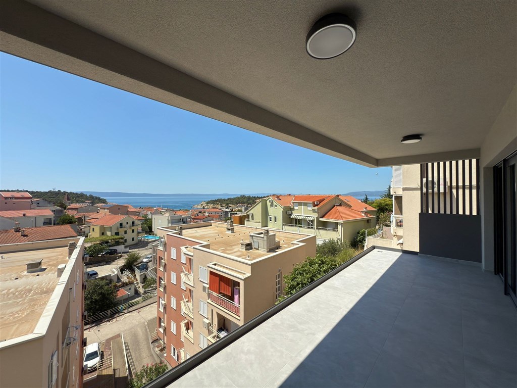 na-prodej-luxusni-apartman-s-vyhledem-na-more-makarska-chorvatsko