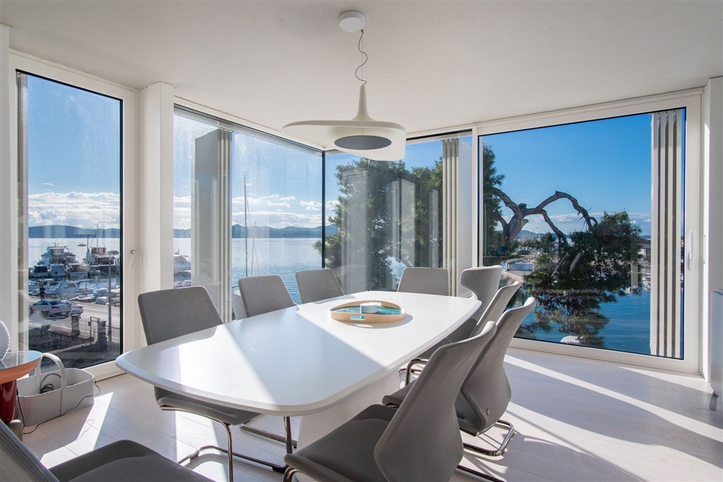 na-prodej-luxusni-vila-v-1-rade-u-more-zadar-chorvatsko