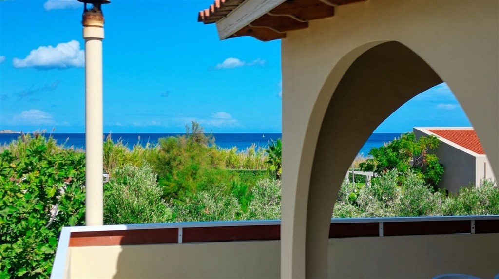 na-prodej-svetla-vila-jen-par-kroku-od-plaze-kalyves-oblast-chania-kreta-recko