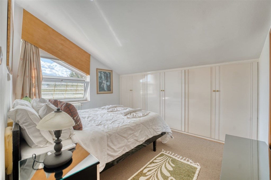 na-prodej-svetla-vila-jen-par-kroku-od-plaze-kalyves-oblast-chania-kreta-recko