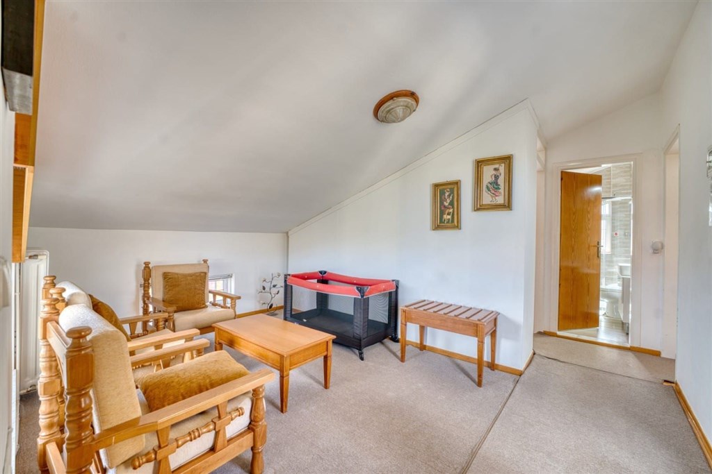 na-prodej-svetla-vila-jen-par-kroku-od-plaze-kalyves-oblast-chania-kreta-recko