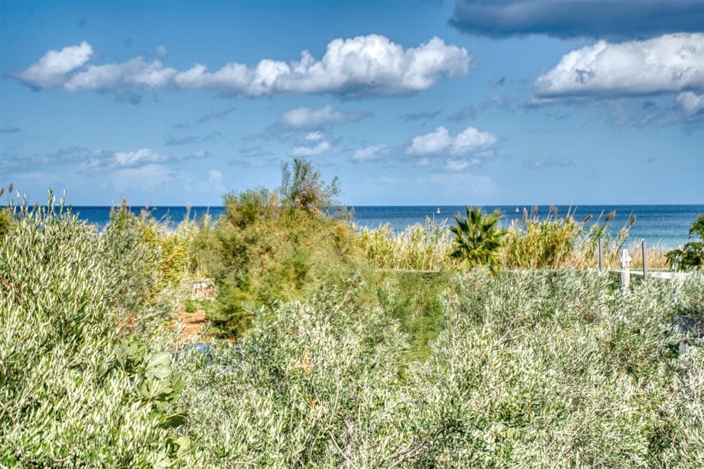 na-prodej-svetla-vila-jen-par-kroku-od-plaze-kalyves-oblast-chania-kreta-recko