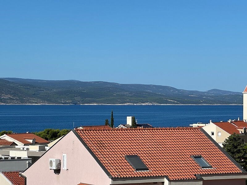 na-prodej-dum-v-puvodnim-stavu-se-4-apartmany-v-blizkosti-more-a-plaze-promajna-chorvatsko