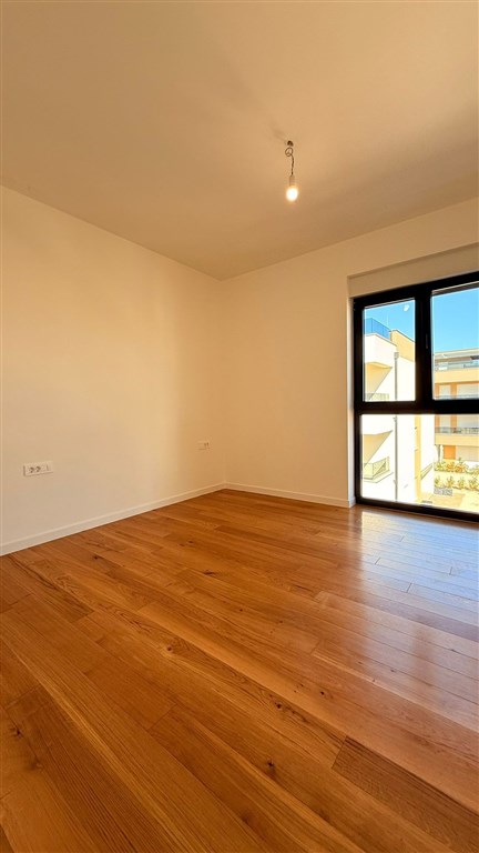 na-prodej-prostorny-novy-apartman-se-3-loznicemi-v-blizkosti-more-privlaka-chorvatsko