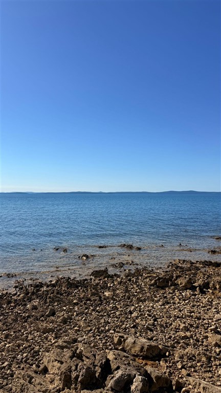 na-prodej-prostorny-novy-apartman-se-3-loznicemi-v-blizkosti-more-privlaka-chorvatsko