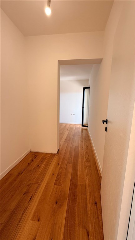 na-prodej-prostorny-novy-apartman-se-3-loznicemi-v-blizkosti-more-privlaka-chorvatsko