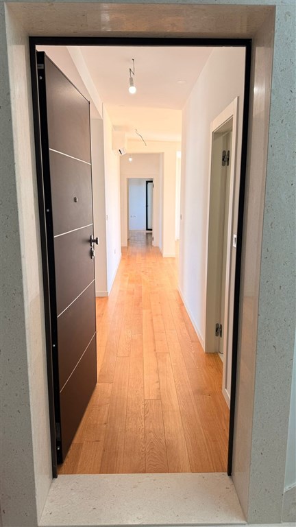 na-prodej-prostorny-novy-apartman-se-3-loznicemi-v-blizkosti-more-privlaka-chorvatsko